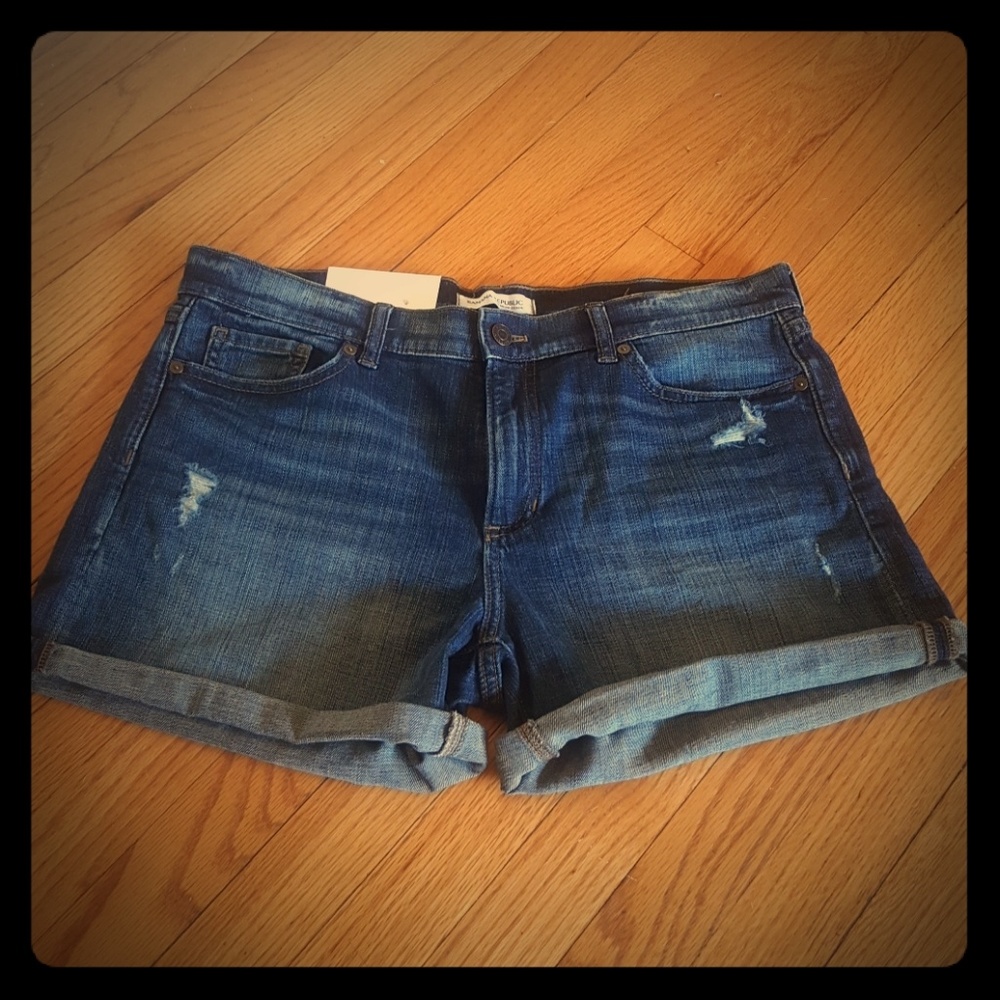 Banana Republic roll up denim shorts NWT